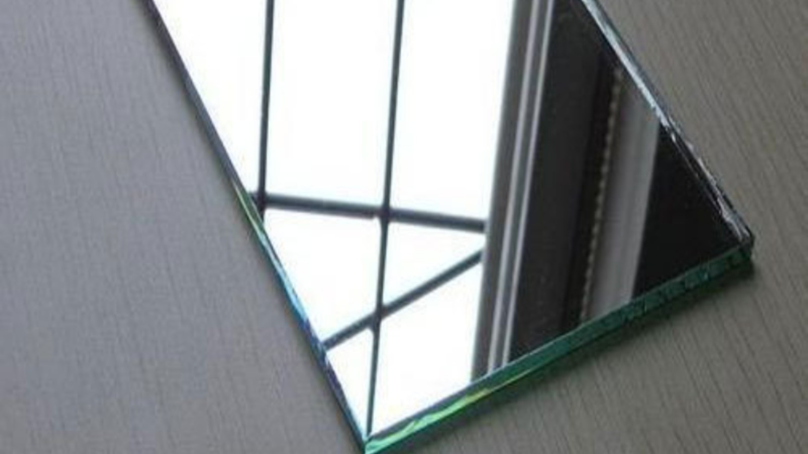 Mirror glass - Image 2