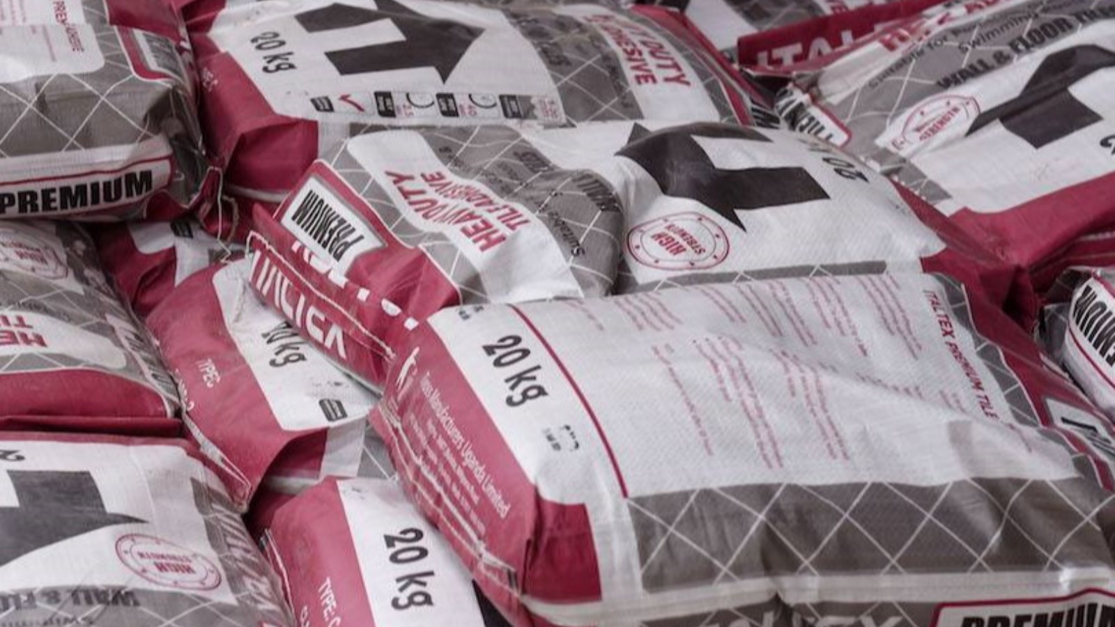 Italtex Heavy duty Adhesive