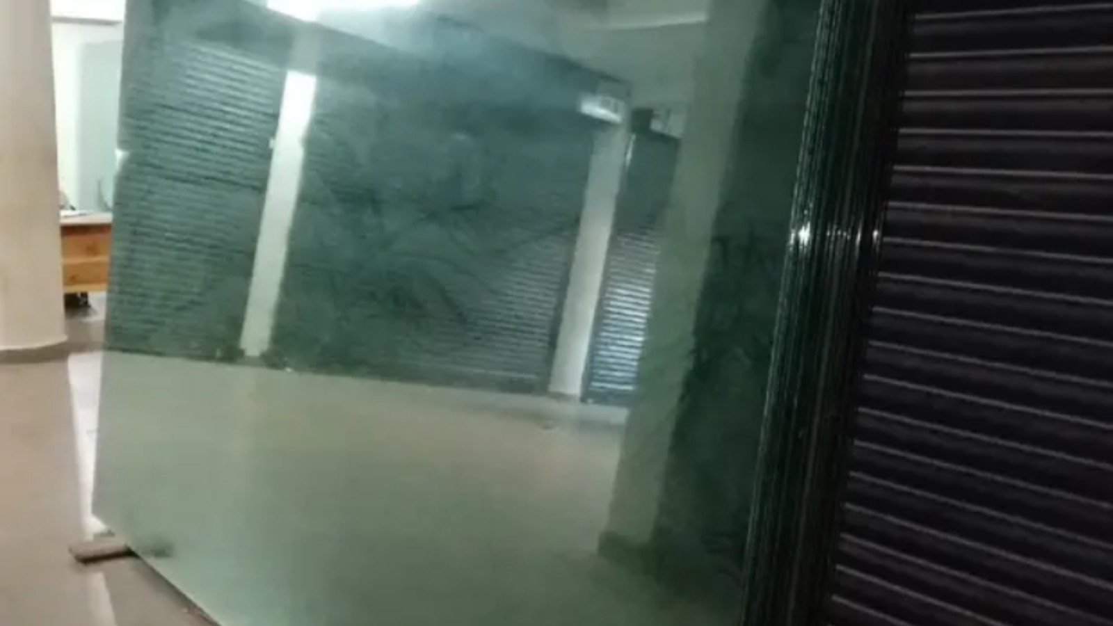 GENERIC Clear Glass