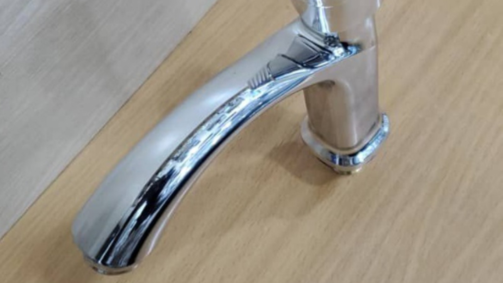 Basin Tap Down inlet - Image 2